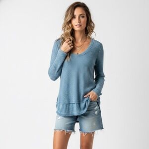 Z Supply V Neck Long Sleeve Distressed Blue Waffle Shirt Size X-Small